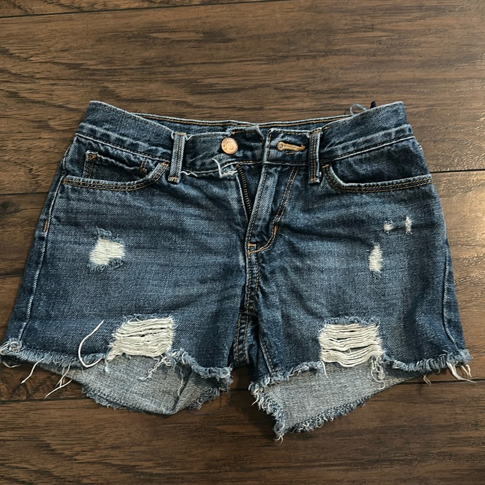 Girls size 10 Old Navy jeans shorts.  Distressed.
